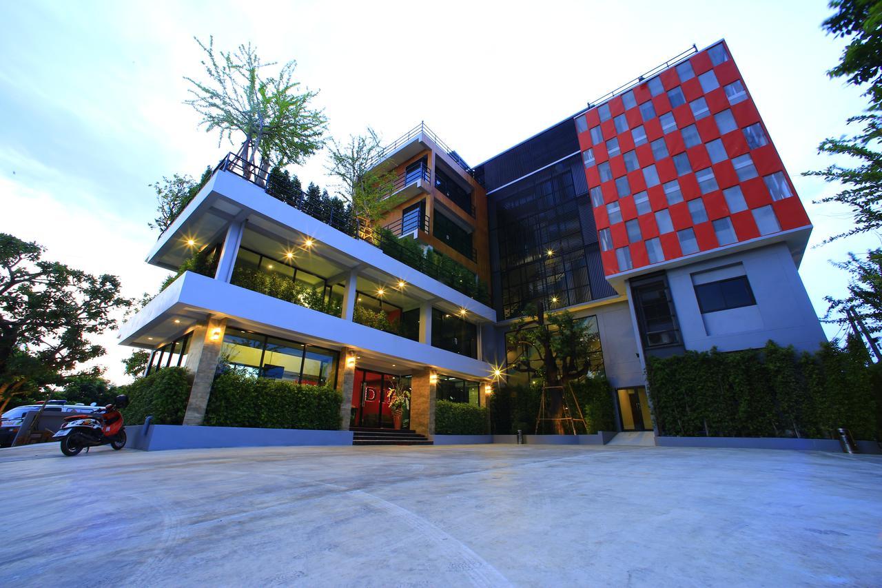 D11 Hotel Phitsanulok Exterior foto